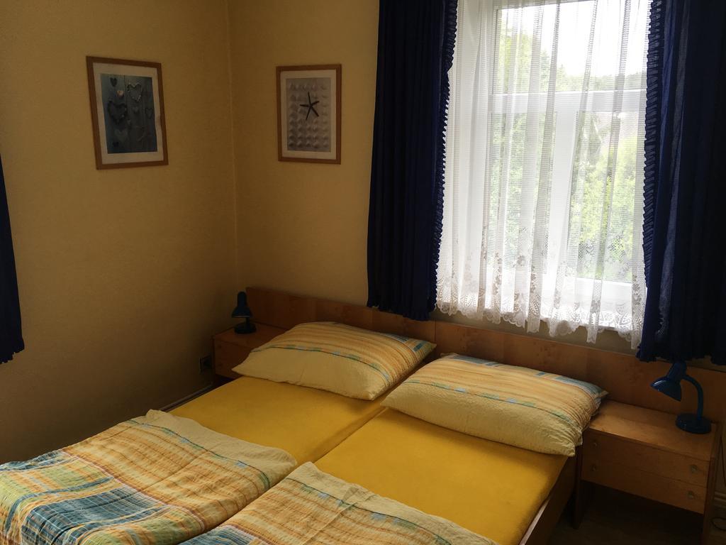 U Evy Jarosove Apartment Desná Екстериор снимка