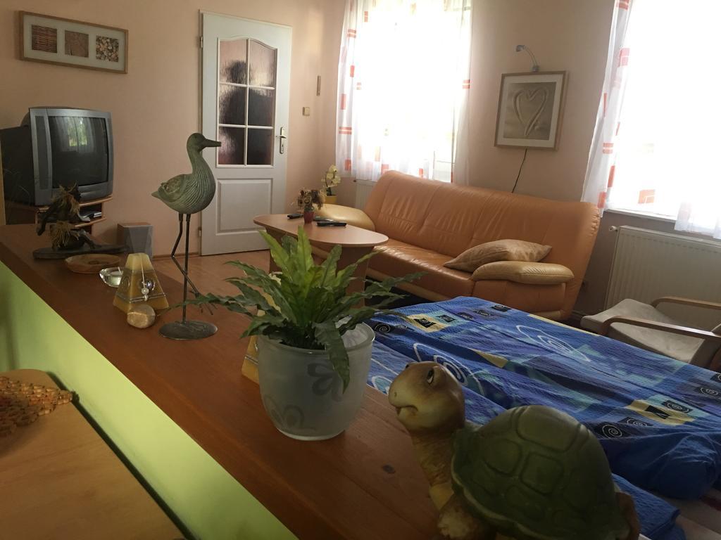 U Evy Jarosove Apartment Desná Екстериор снимка